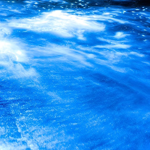 美女老师用丝袜踩我的🐔出精子的照片
