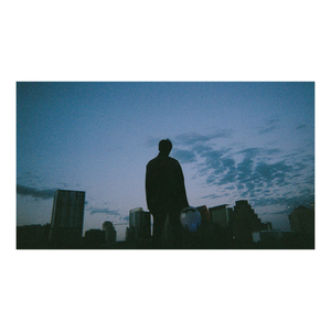 美女老师用丝袜踩我的🐔出精子的照片
